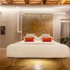 ***** Hotel Poesis Experience Italy